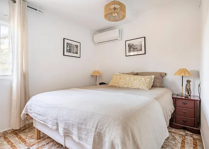 Casa Elja Valencia - Long Remote Work 3* Montserrat